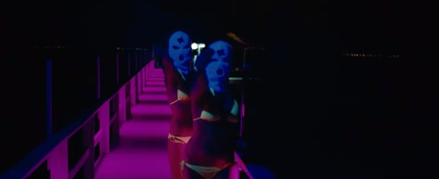 spring breakers ashley benson vanessa hudgens gun ski masks