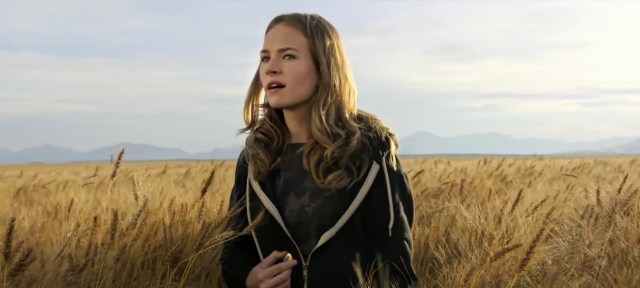 tomorrowland a world beyond disney britt robertson brad bird